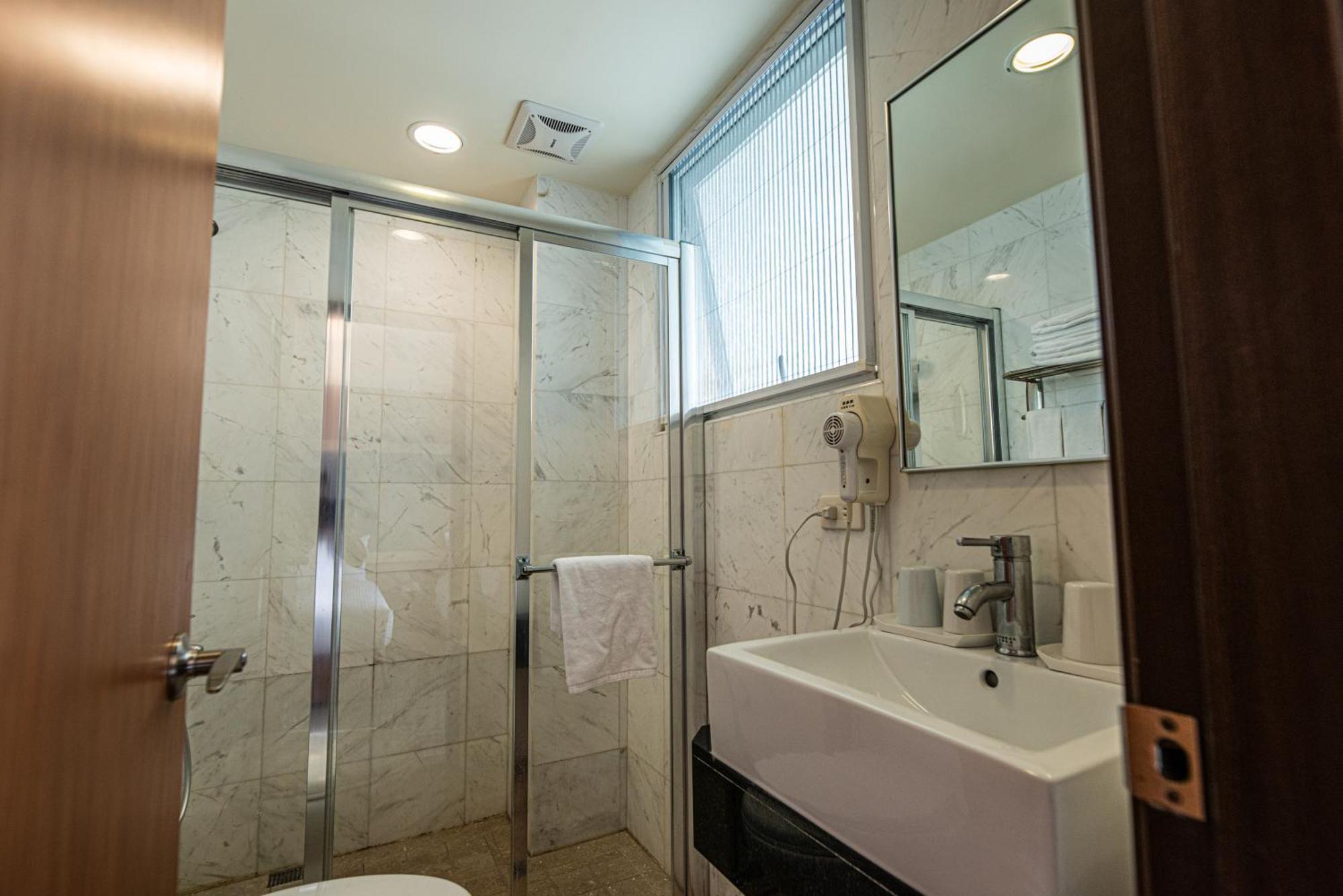 F Hotel Jian Цзянь Экстерьер фото